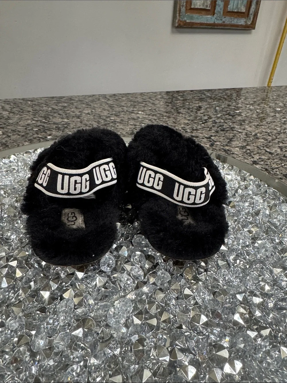 UGG great ship